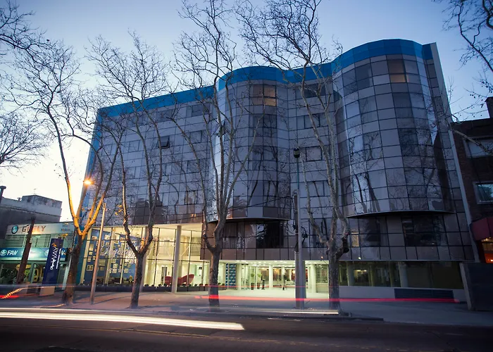 Regency Way Montevideo Hotel